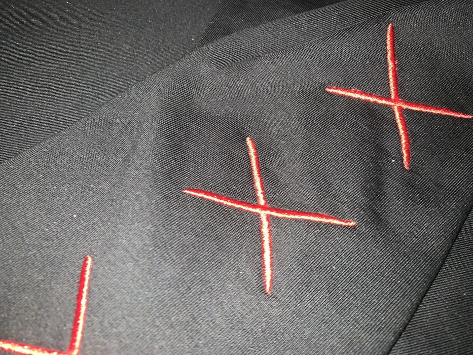 Лонгслив Holy Sinner (черный, с вышивкой)