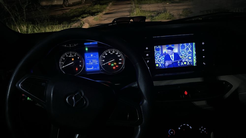 Changan V7 Miniven 2023 zo’r narxda ! 9 kishilik Srochna sotiladi !