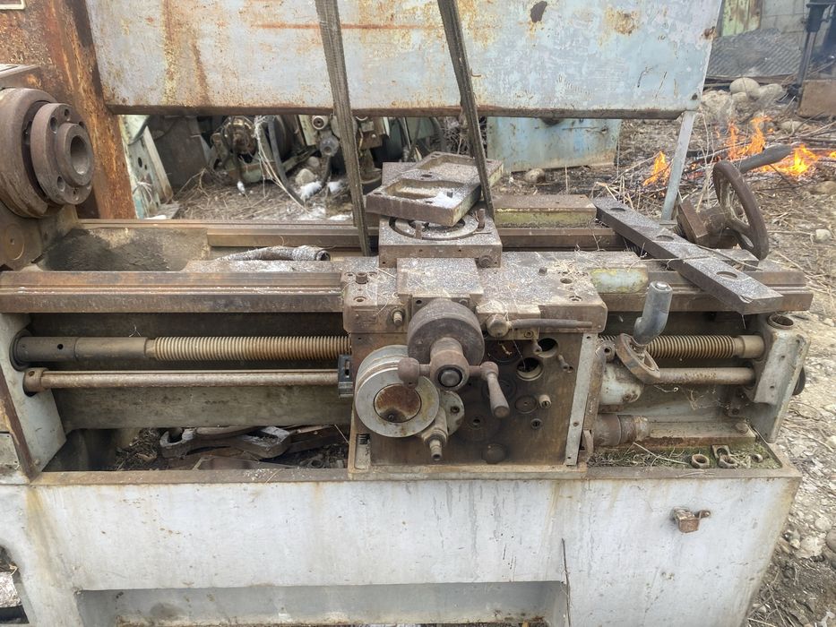 Токарный станок продам