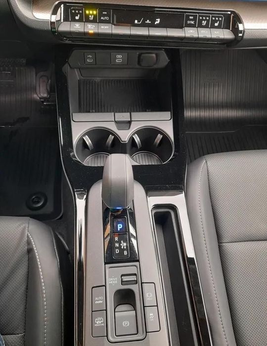 Toyota Prius 2.0 FWD PHEV Exclusive
Toyota Prius 2.0 FWD PHEVExclusive