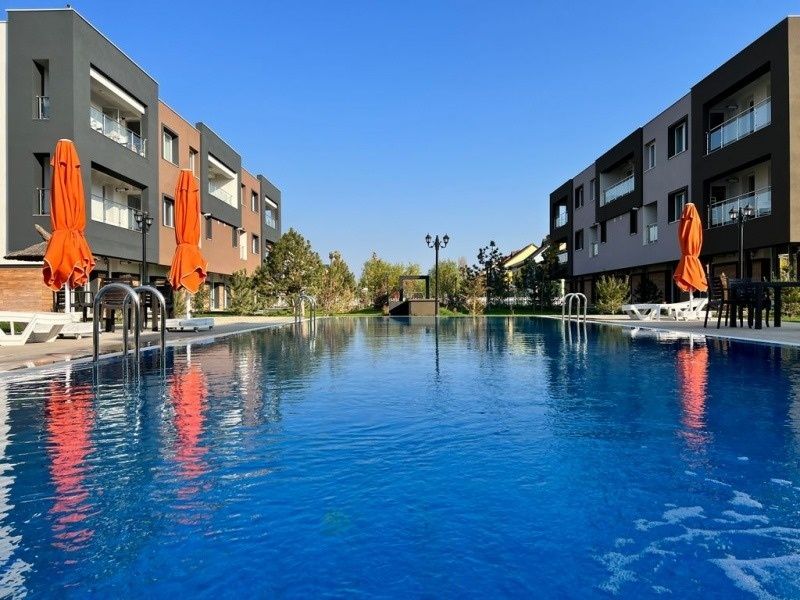 Apartament 2 camere Otopeni. Complex cu piscină.