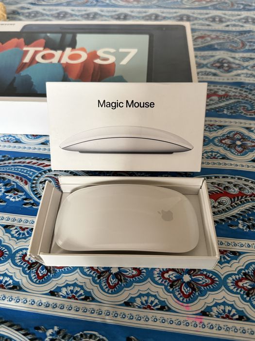 Apple Magic Mouse (оригинал)