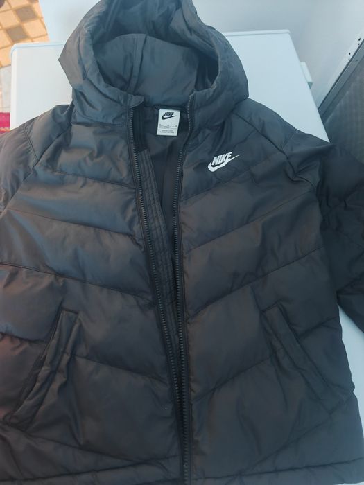 Geaca Nike               .