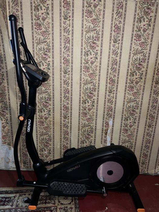 Продам элипс Genau