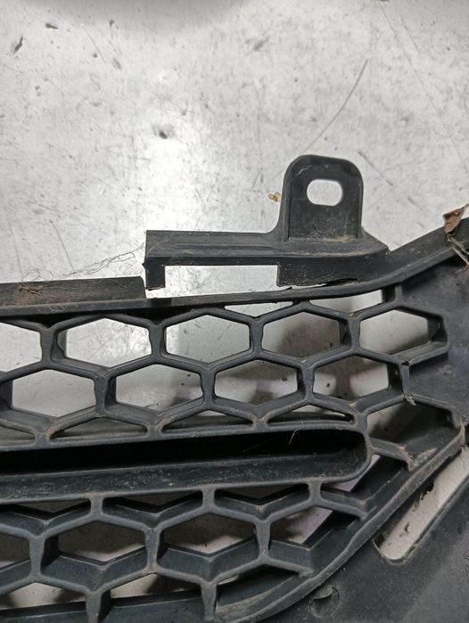 Grila Fata Toyota Corolla Verso Zer_, Zze12_, R1_ 2004 - 2009