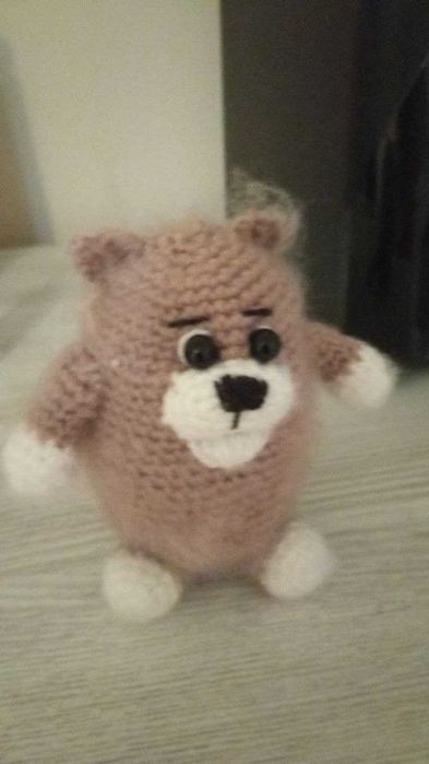 Продаются игрушки ручной работы.