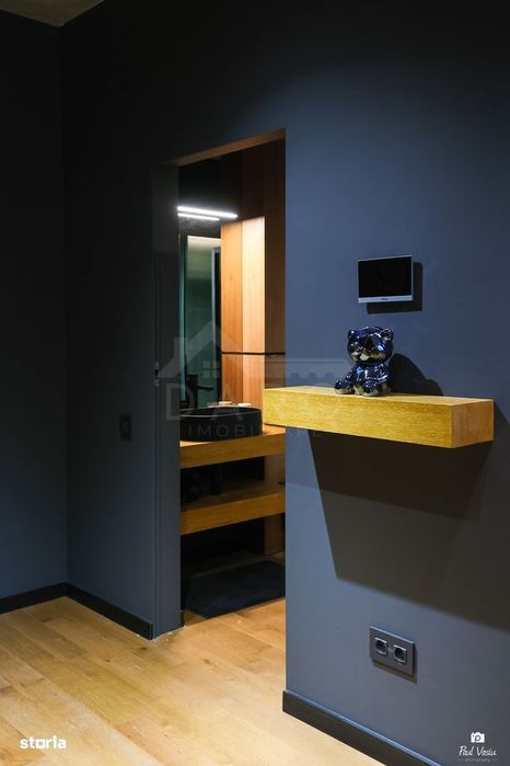Studio - Concept 9