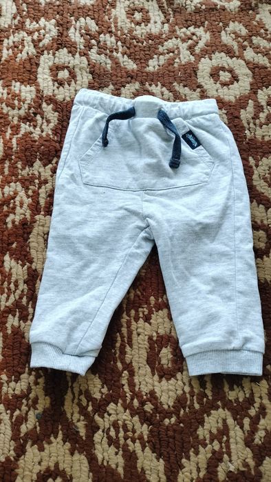 Donez 14 perechi de pantaloni bebe