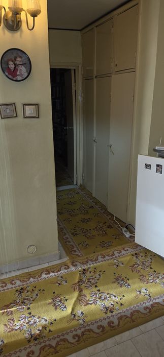 Proprietar - Vând apartament 3 camere, Rovine, decomandat