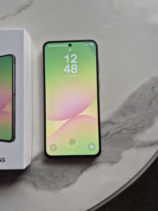 Продам сматфон SAMSUNG A56  8/256