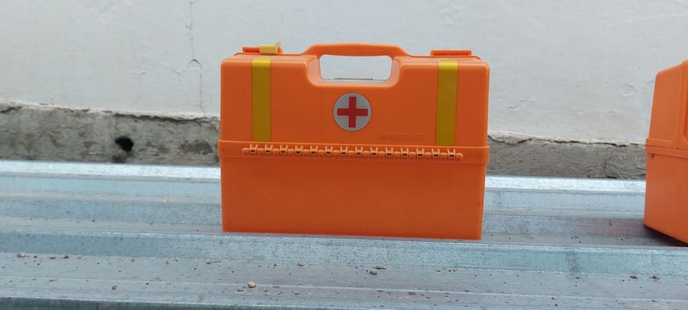 Укладка аптечка большая