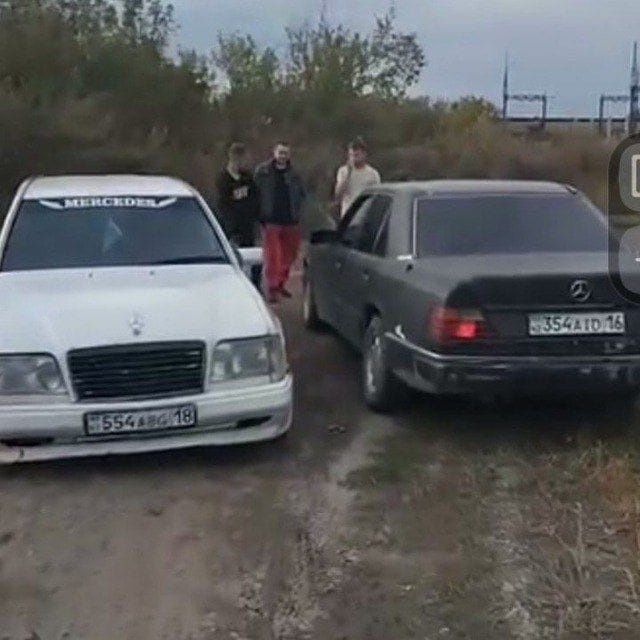 Продаю Мерседес 124 на разборе