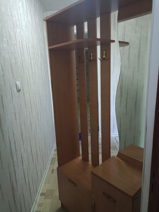 Прихожая шкаф продам