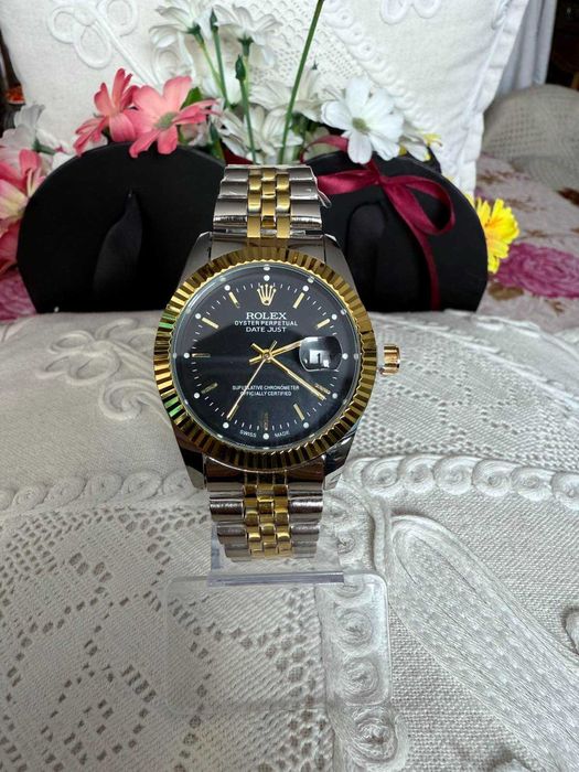 Часовници Rolex с кварцов механизъм