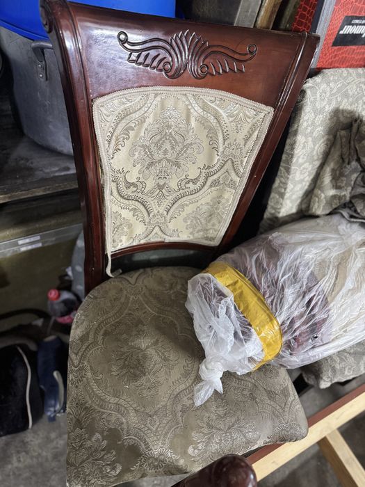 Продам стулья 2 вида