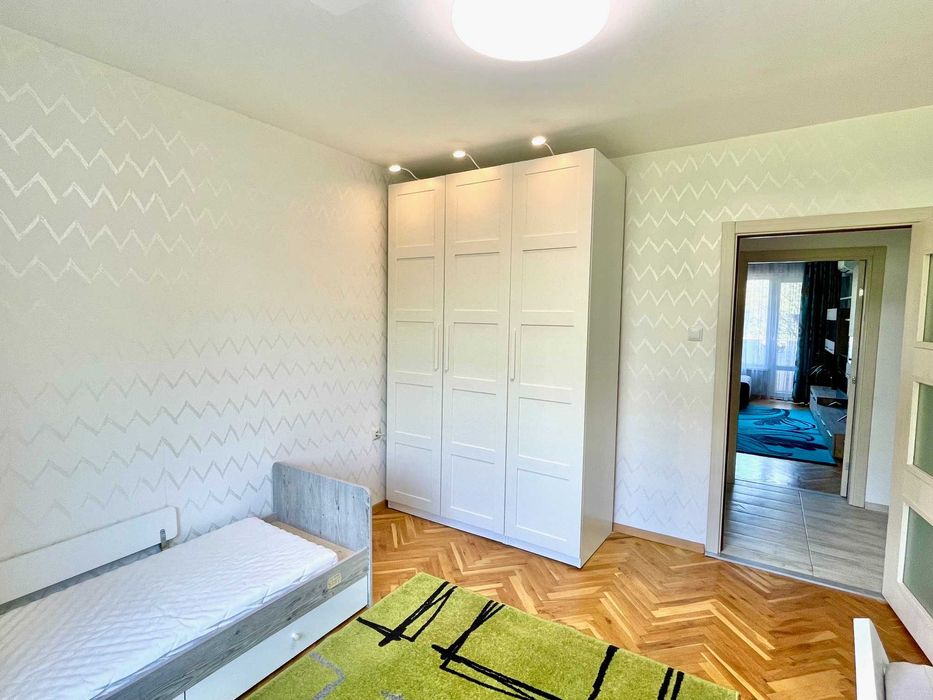 Дава се под наем Тристаен апартамент в Варна, Цветен квартал - 94 кв.м за 699 € - Снимка #6