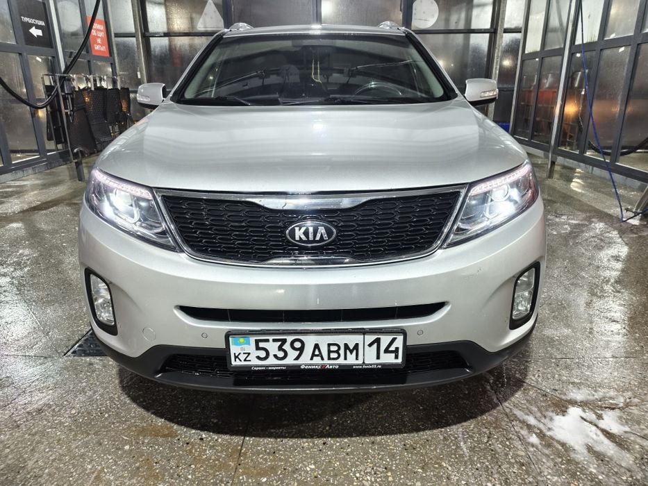 Продам Kia Sorento 2014 года