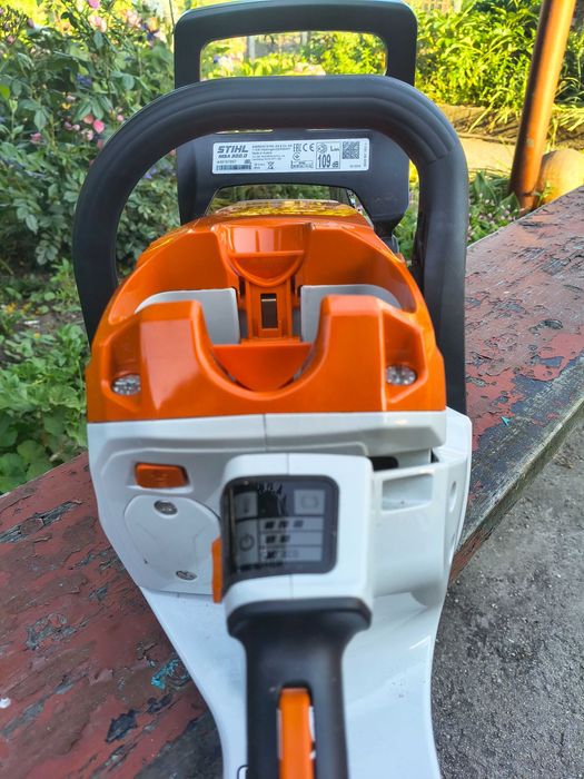 STIHL MSA 300 професионален акумулаторен верижен трион