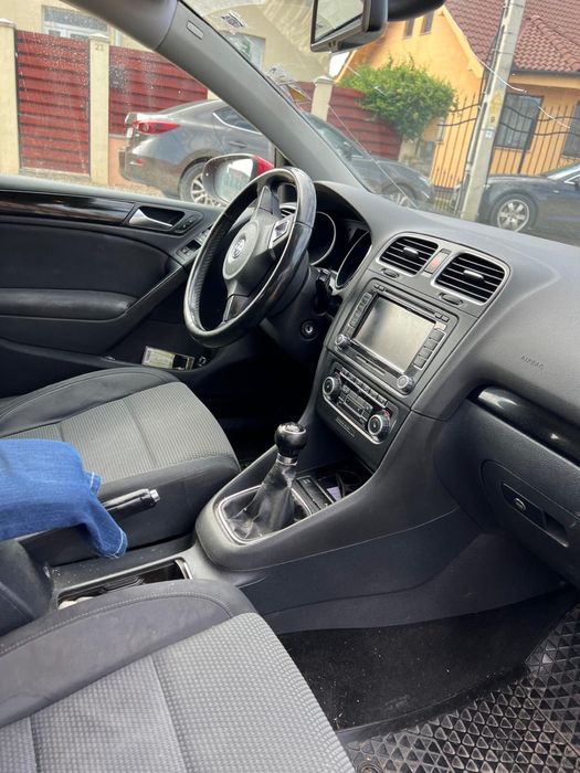 VW Golf 6 2.0 TDI FULL – Panoramică, Navi, Încălzire Scaune, Fără Rugină