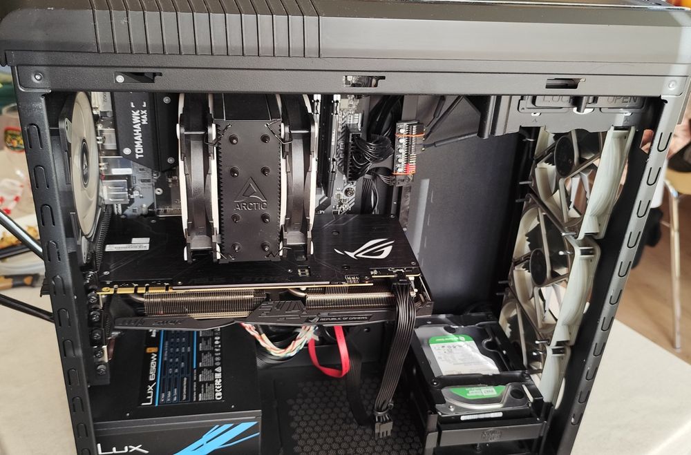 CUSTOM Настолен компютър