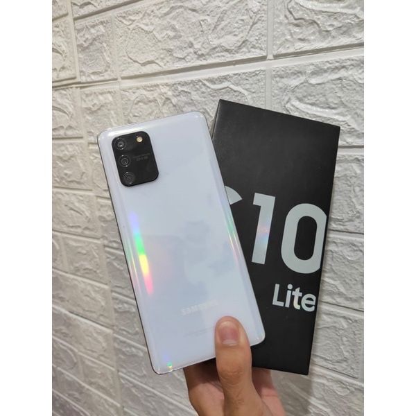 Samsung S10 Lite