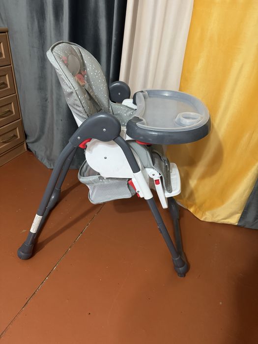 Детский столик для кормления