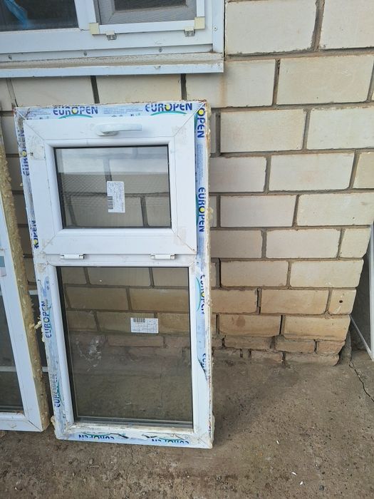 Продам пластиковое окно