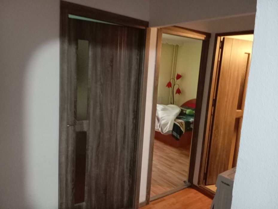 Vand apartament 3 camere M21