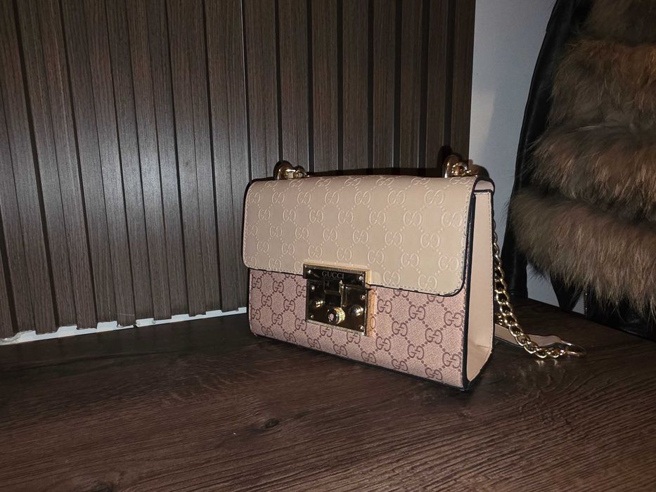 Дамска чанта Louis vuitton