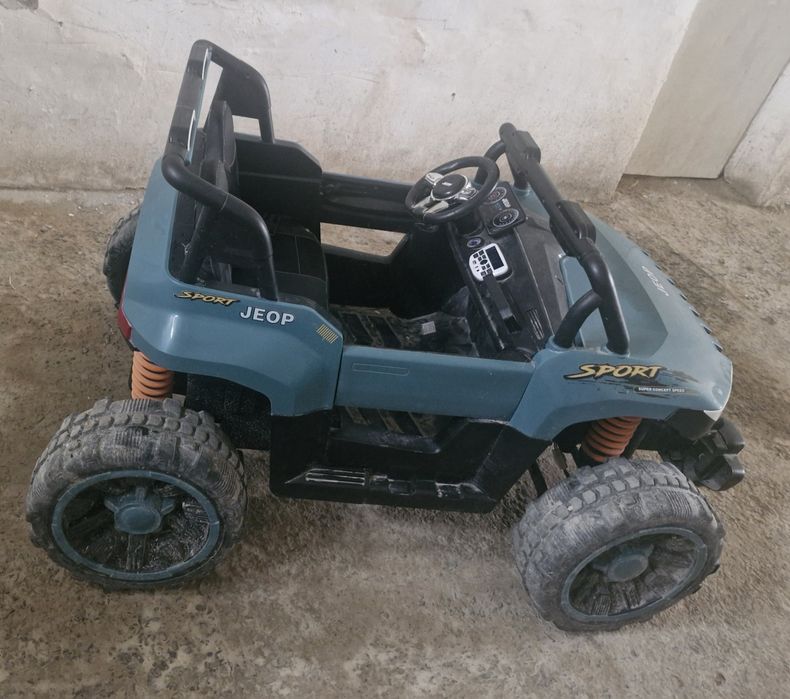 детская машина и трехколесный велосипед на продажу