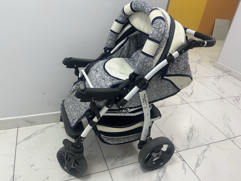 Продам Коляску Adamex