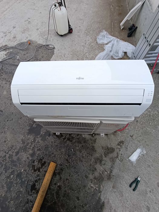 Климатик Fujitsu