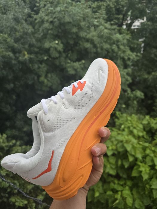 Hoka Clifton 10 43 1/3 Noi!