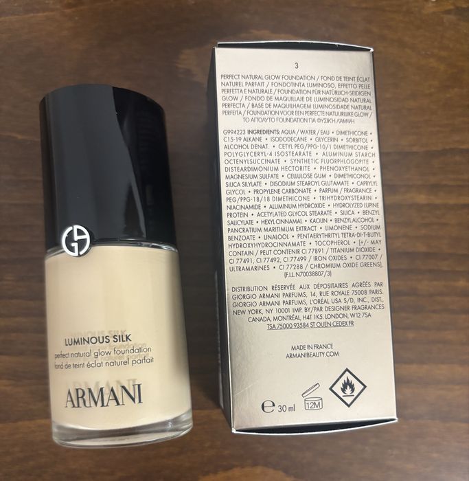 Фон дьо тен на Giorgio Armani Luminous Silk флуид
