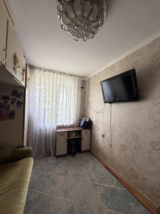 Продается 2-х комн.кв в районе Жазира.
