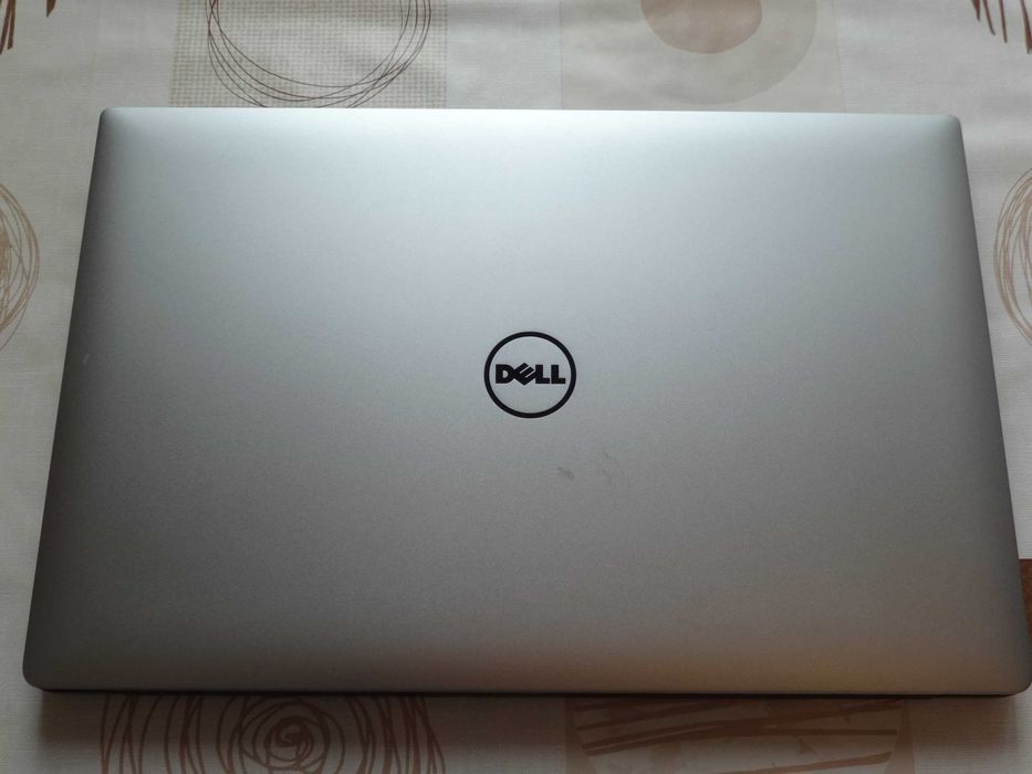 Лаптоп Dell Precision 5510 - 15.6"-i7-6820HQ 2.7Ghz/32GB RAM/SSD 512GB