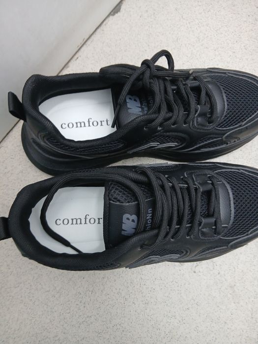 Продам кросовка 6000