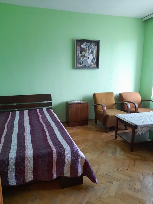 Давам под наем гарсониера, южен