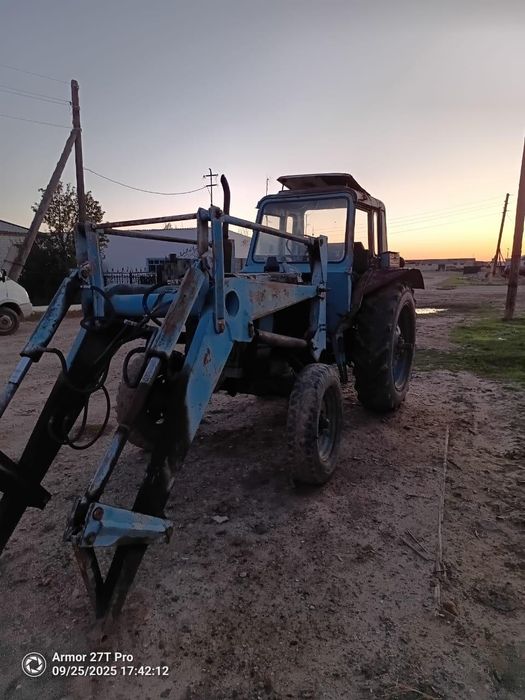 Продам трактор на ходу