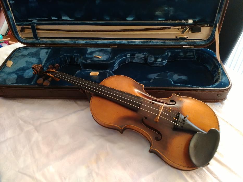 Цигулка с 2 лъка