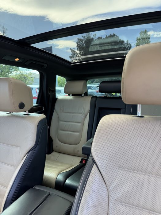 VW Touareg 3.0tdi  245 cp
