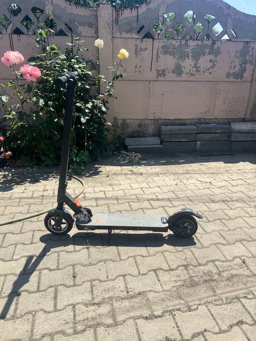 Se vinde trotineta electrica Kukirin S1 pro