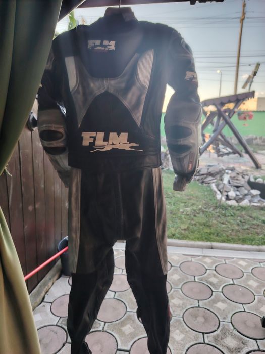 Costum motociclist