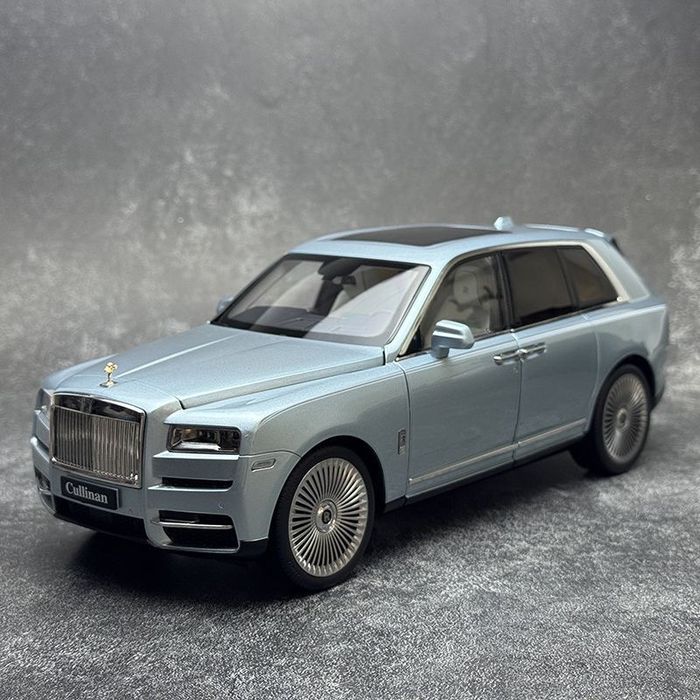 Rolls royce cullinan 1:18 mashtab koleksioner va bolalar o’yonchoq