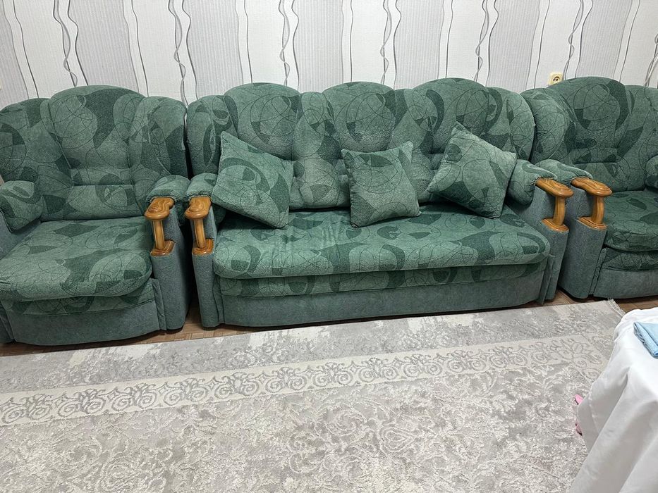 Продам диван в отличном состоянии