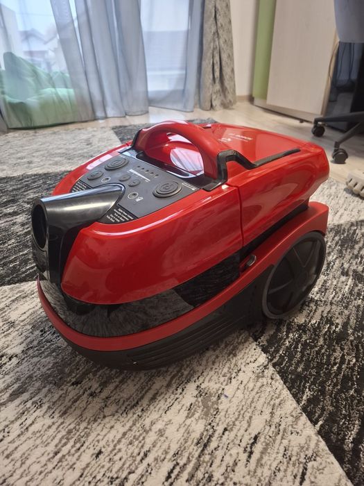 Aspirator BWD42PET Bosch