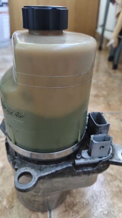 Pompă servodirecție Ford Focus 2