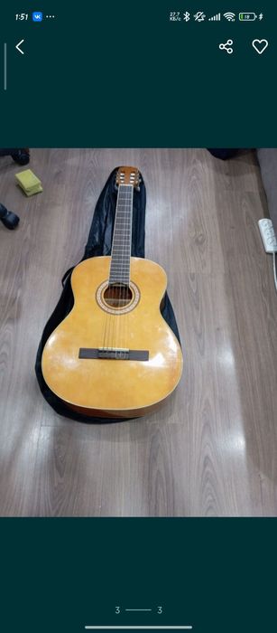 Гитара окустическая