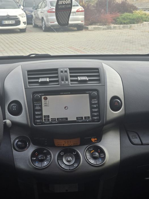 Toyota RAV4 2010 – 4x4, Cutie Automată / Padele, Mecanică Impecabilă (Casetă direcție nouă)