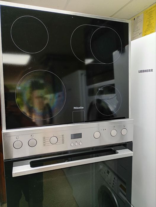 Иноксова печка за вграждане Миеле Miele Made in Germany с две години гаранция!